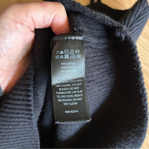 House of Harlow 1960 Black Ribbed Tank Medium - Picture 3 of 6